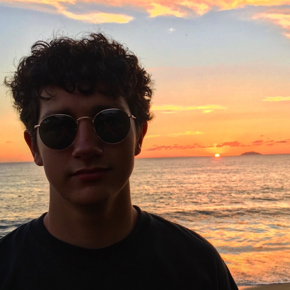 Meet your Posher, Alex